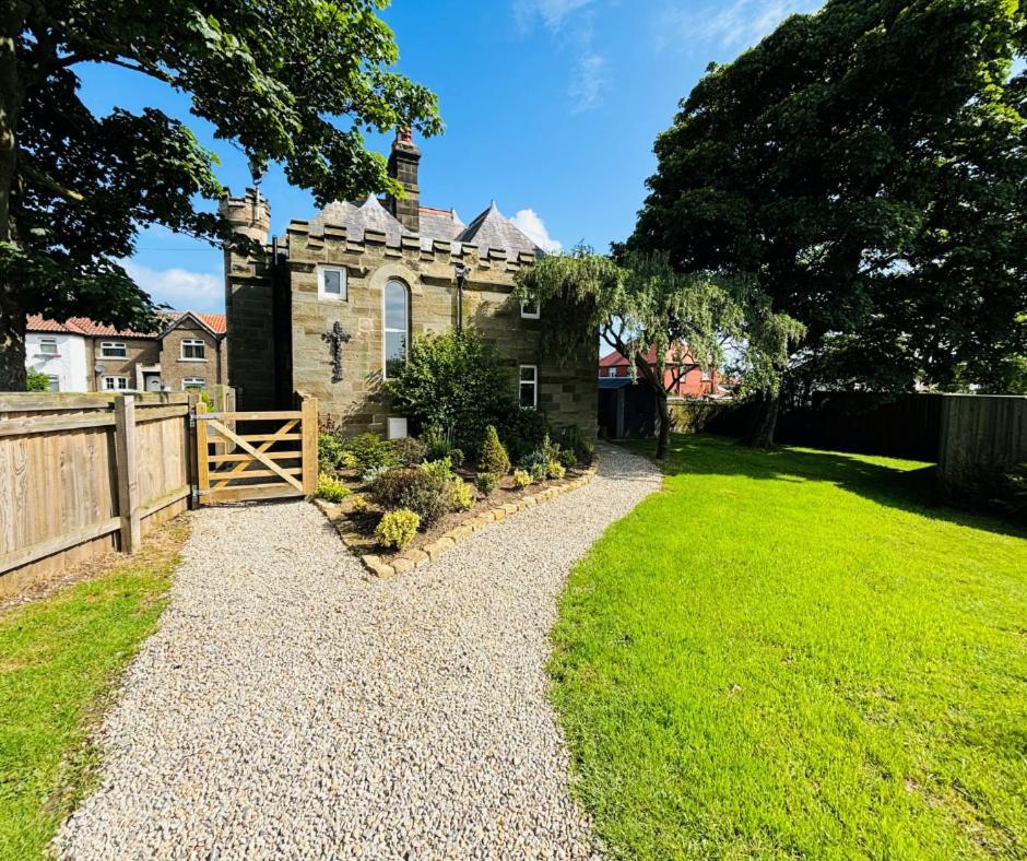 Hotel Sneaton Castle Whitby Exterior foto